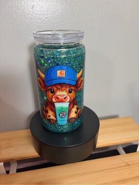 Carhartt /7Brew Blue Cap Highland Cow Glitter Tumbler — Teal Green